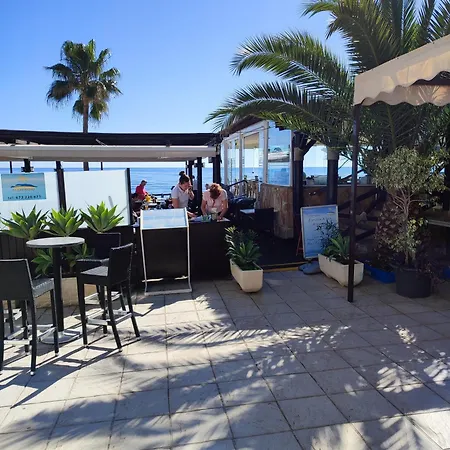 Admiral's Mediterranean View Apartment